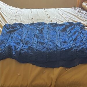 Blue shawl nwt never worn